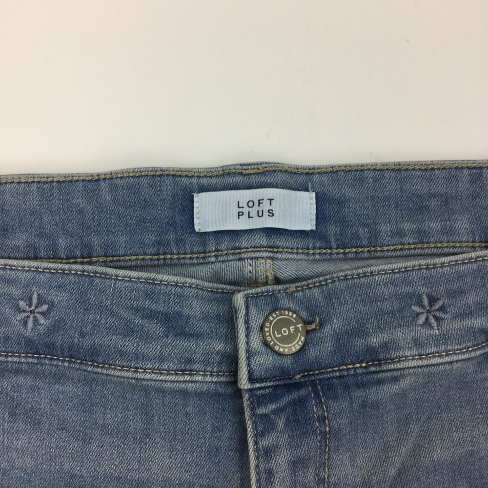 LOFT Light Wash Embroidered Skinny Jeans - Picture 6 of 7